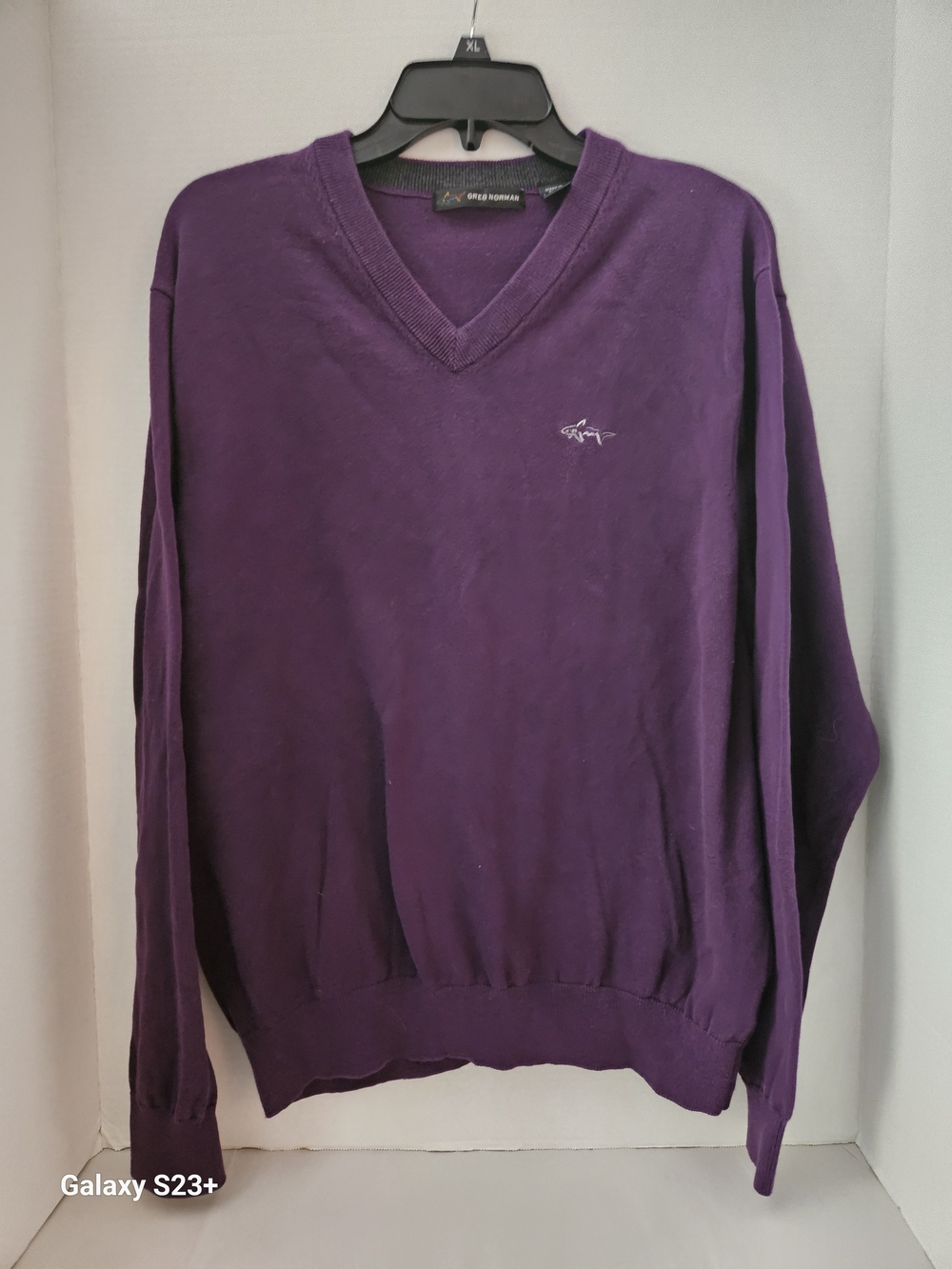 Greg Norman Collection Men's V-Neck Sweater in Purple